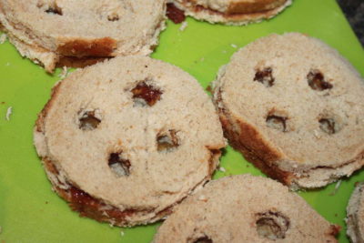 peanut butter and jelly button sandwiches