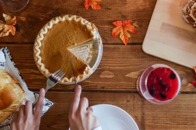 bad table manners while serving pumpkin pie